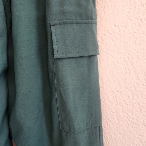 A New Day Women's Size 4 Teal Cargo Joggers NWT‎ - Picture 2 of 6